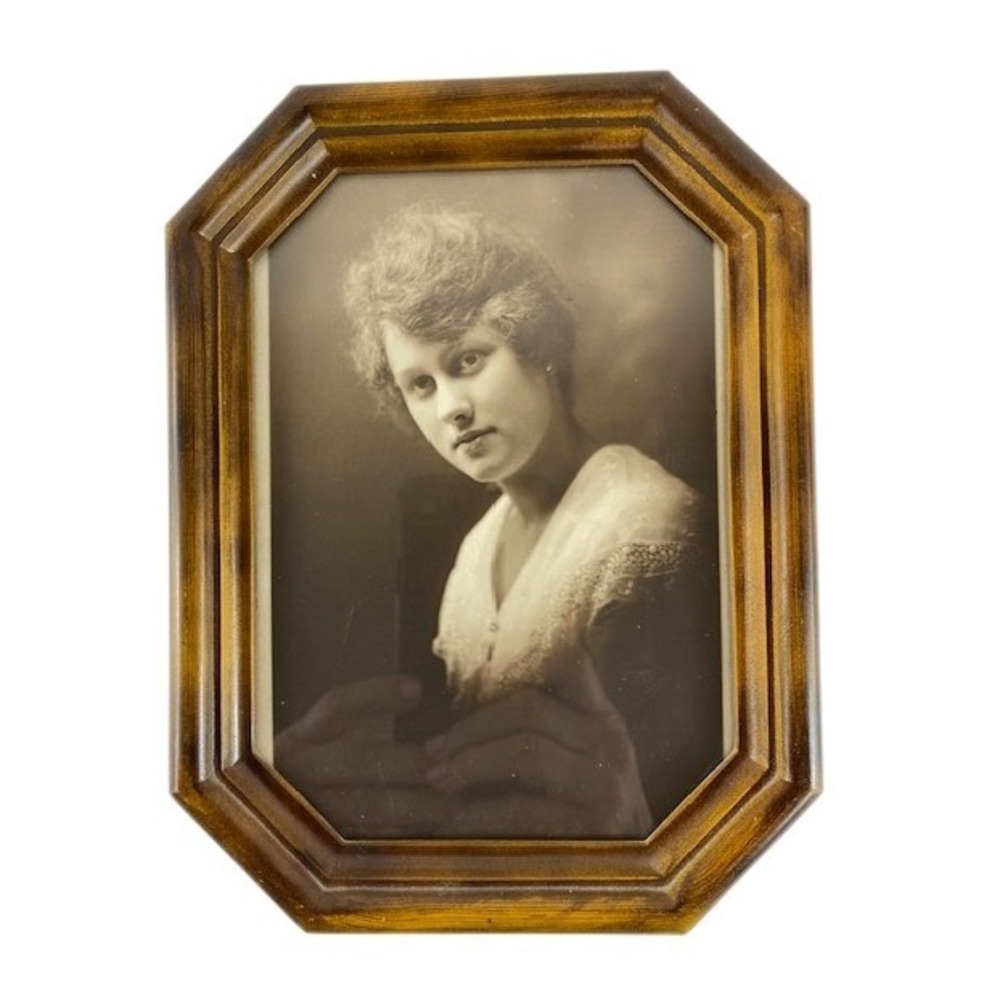 Portrait Young Woman Sepia Tone Vtg Photo Resin Frame 1890-1900s Lace Dress